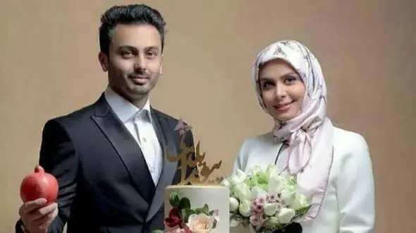 حجب و حیای نجمه جودکی در حین عکس گرفتن/ خوبه اولین بارش نیست عکس میگیره