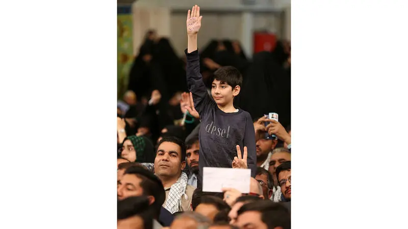 حضرت آیت الله خامنه ای رهبر معظم انقلاب در دیدار هزاران نفر از معلمان و فرهنگیان سراسر کشور به مناسبت روز معلم	