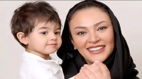 فیلم / زیبا بروفه: عشقم تک و تنها با یه دسته گل اومد خونه بابام گفت  از دختر شما خیلی خوشم میاد / بابام گفت تو پدر مادر نداری، وقتی پیام رفت نگران بودم بابام منو ...