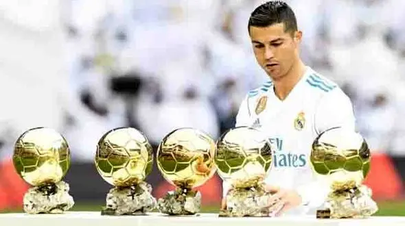 رونالدو: برای توپ طلای ششم، هفتم و هشتم می جنگم