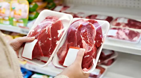 تغییر قیمت گوشت قرمز در یک سال / جهش ۱۱۳ درصدی گردن و ۱۱۰ درصدی ماهیچه در ۱۱ ماه؛ سبد گوشت کارگران تا ۹۰ درصد گران‌ تر شد + جدول 