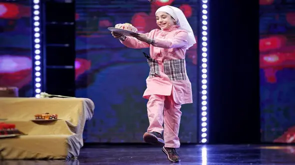 وقتی استعداد بی نظیر یک دختر ۹ ساله زنگ طلایی برنامه عصر جدید را به صدا در آورد + فیلم