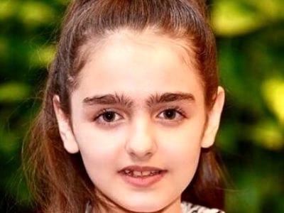 فیلم جشن تولد  دخترانه نیوشا علیپور، موموی سریال «بچه مهندس» برای پدر واقعی اش+ چیدمانمدرن خانه پدری نیوشا با مبلمان مدرن و تابلوی ماه و منظره ...
