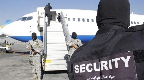 جزییات کشف "بمب‌ تایمری" داخل هواپیمای مسافربری در سال ۸۸ توسط سپاه 