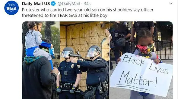 تصویر جنجالی از اقدام وحشتناک یک پلیس با پسر دو ساله + عکس / آمریکا