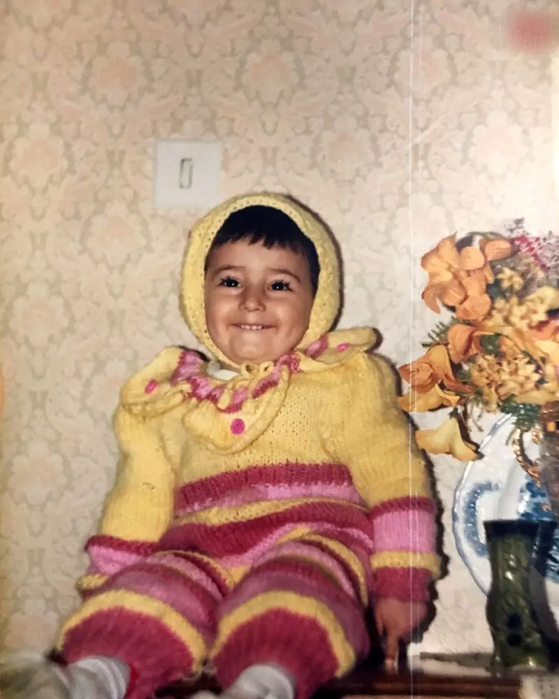 دیبا زاهدی