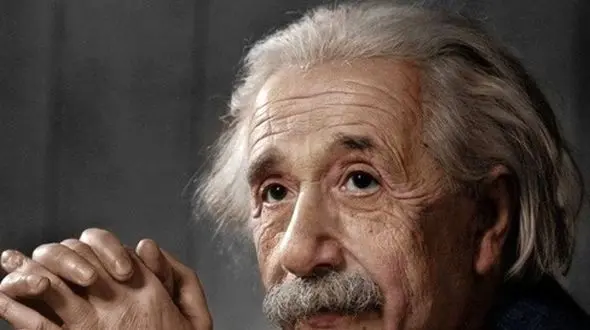 تهران در شوک؛ تصویر مراسم عزاداری برای آلبرت انیشتین!