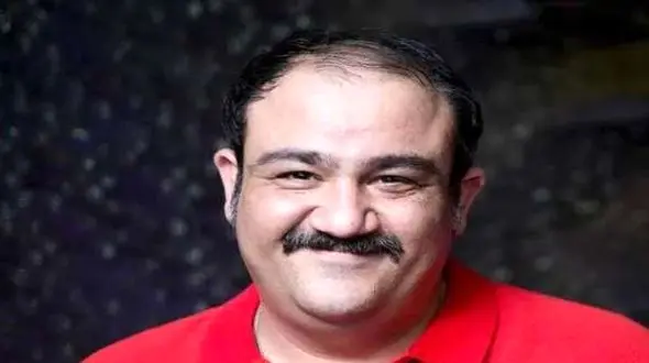 فیلم / مهران غفوریان، بهروز خالی‌بند : اگر  با وزن قبلیم میمُردم، توی مراسم تشییع باید تابوت رو قِل میدادن .../ آخه وزنم ...