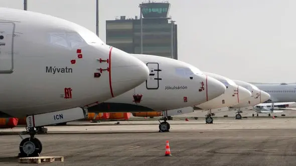 ببینید / بزرگترین انبار هواپیما در جهان + فیلم