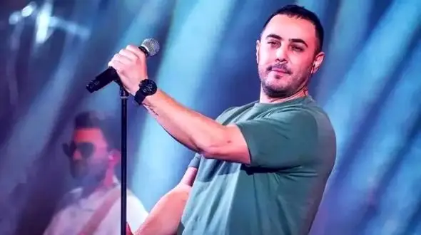 فیلم آواز باشکوه و فوق احساسی زینعلی برای دختر بچه روی ویلچر ! / همه به وجد آمدند !