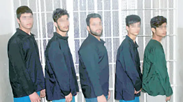 قتل بر سر سوار شدن در وانت + عکس