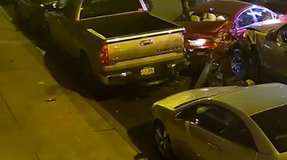 پلیس  به دنبال عامل دو تصادف متوالی + فیلم