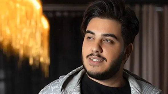 عکس مادر کم سن و سال زیبای آرون افشار ! / انگار خواهرشه !