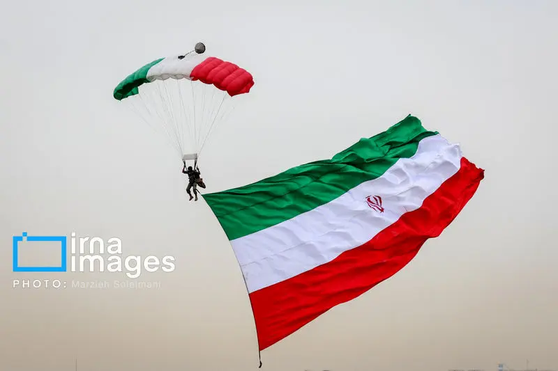 حضور مردم ایران در راهپیماتیی 22 بهمن 1404