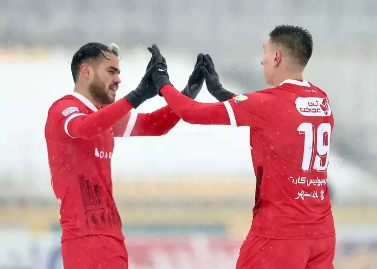دو ستاره بزرگ پرسپولیس درگیر نیمکت نشینی شدند!