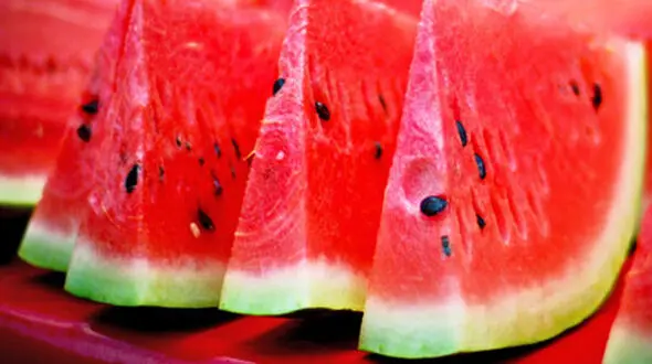 خواص یک قاچ هندوانه چقدر است