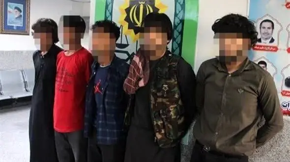 معده های این 5 مسافر قطار پر از هروئین بود + عکس