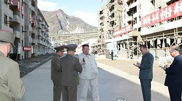 گوش دادن به آهنگ های کی پاپ ممنوع شد / این آهنگ ها شرارت آمیز سرطانی است!