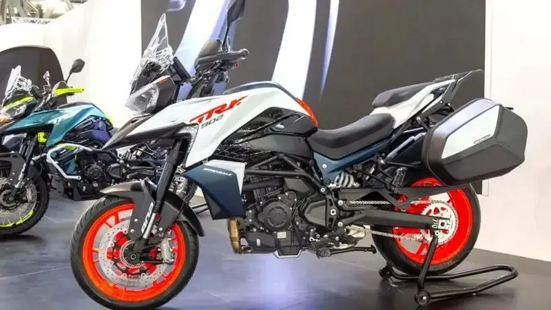 موتورسیکلت تورینگ TRK 902