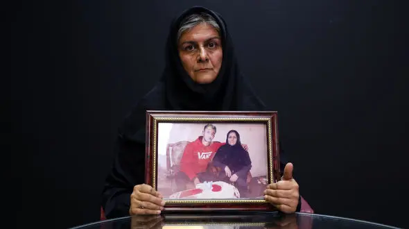 فیلم / قتل فجیع پسر 22 ساله تهرانی توسط نامادری / مادر اصلی فرهاد ضجه می زند!