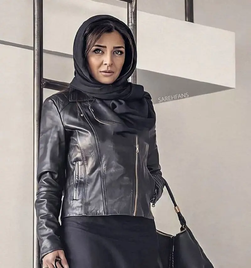 ساره بیات