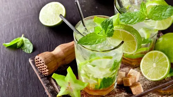 طرز تهیه خنک ترین نوشیدنی تابستانی/سه روش درست کردن موهیتو