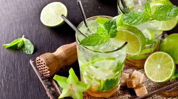 طرز تهیه خنک ترین نوشیدنی تابستانی/سه روش درست کردن موهیتو