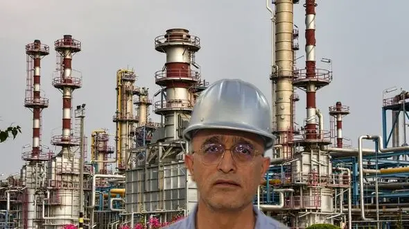 تبدیل وضعیت کارکنان مشمول قانون جامع خدمات رسانی به ایثارگران در پالایشگاه نفت لاوان / قرارداد موقت 540نفر از کارکنان تبدیل وضعیت شد
