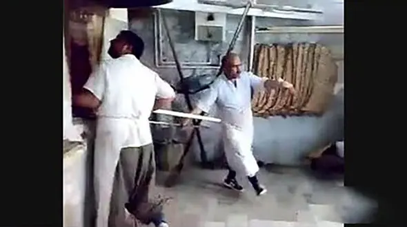 فیلم رقص ایرانی دو شاطر با آهنگ شاد دو سه سالیه چشام.../چه نونی بپزن اینا!