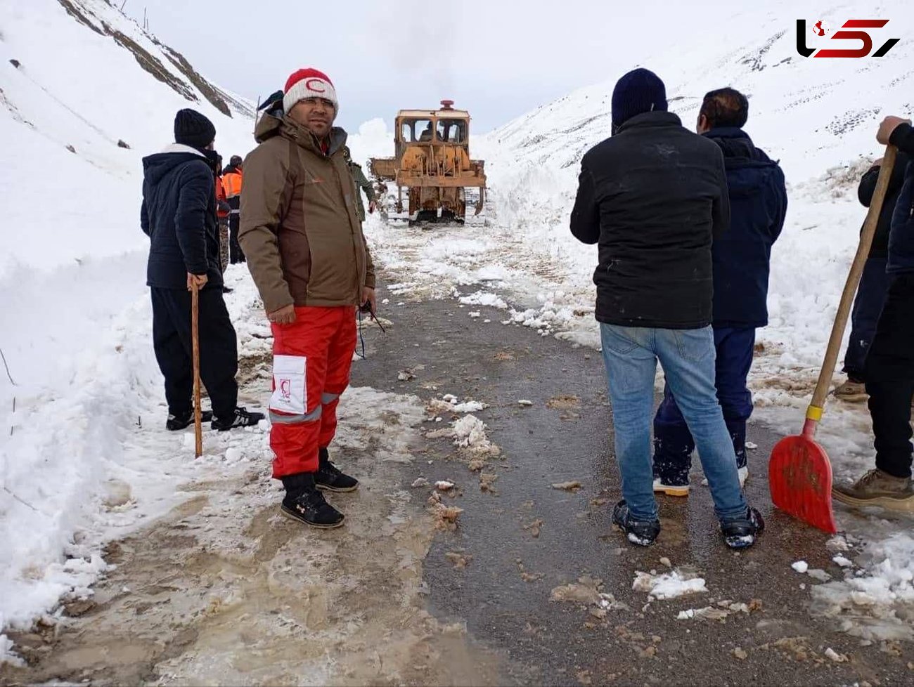 امدادرسانی به روستاهای بخش صوفیان در سومین روز ادامه دارد