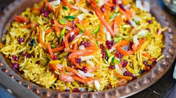 غذای سنتی مشهد که باید امتحان کنید/ آموزش ساطری پلو با مرغ مرحله‌ به‌ مرحله