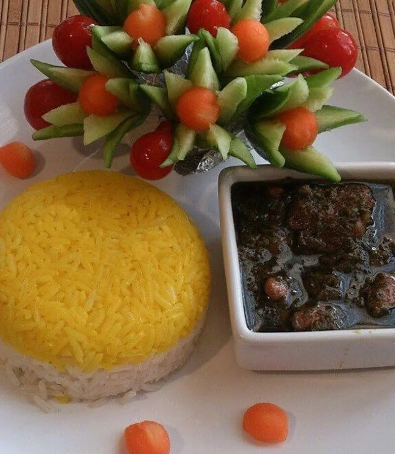 تزیین قورمه سبزی شیک
