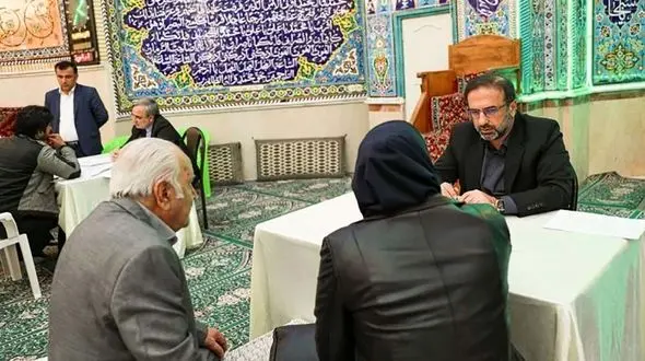 ملاقات‌های مردمی مسئولان قضائی در مساجد برای حل مشکلات قضایی مردم 