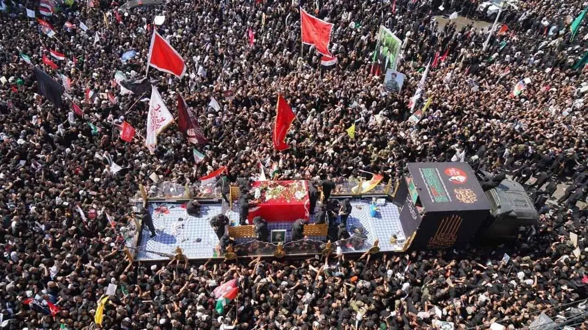 تصویر هوایی از تشییع رهبر انقلاب ایران در نجف اشرف