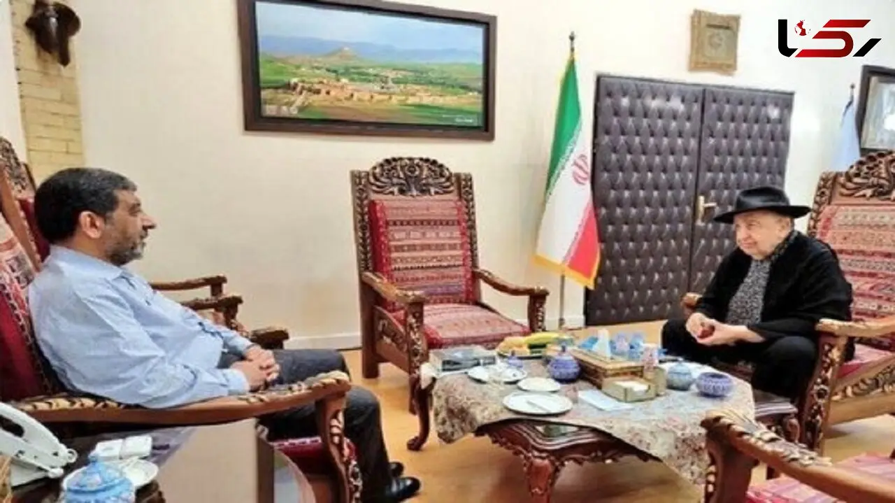دیدار وزیر میراث فرهنگی با یک کارگردان مشهور سینما / ضرغامی: فرمان آرا آدم مستقلی است 