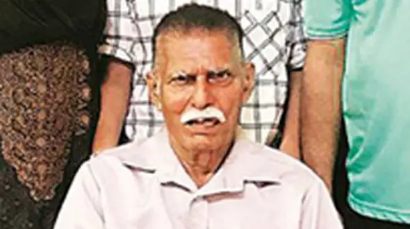 پیرمرد فقیر ناگهان میلیونر شد / او وارث جاسوس معروف است+عکس