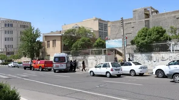 حریق دبیرستان سعادت در قزوین اطفا شد 