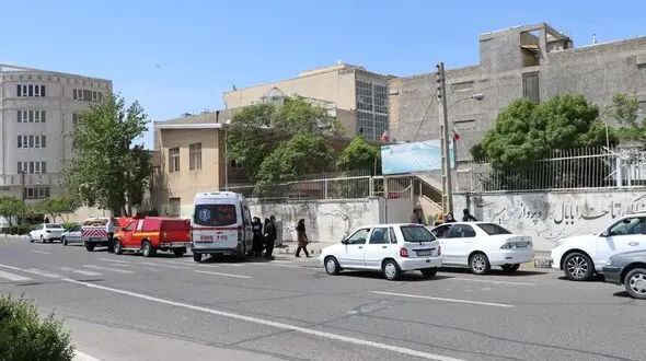 حریق دبیرستان سعادت در قزوین اطفا شد 