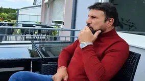 بیژن مرتضوی و همسرش امروز در خیابان های تهران؛ تصاویری از یک گردش شهری