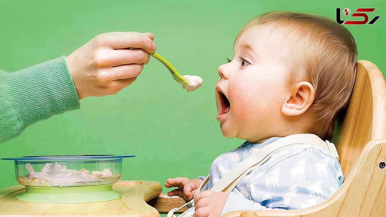 از کی غذای کمکی نوزادمان را شروع کنیم؟