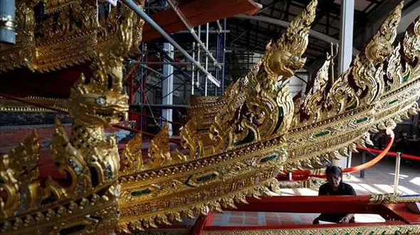  پادشاه های مرده با ارابه طلایی به بهشت می روند؟+ عکس