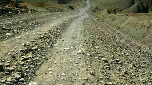 درماندگی جاده های روستایی از بی توجهی ها / رسیدگی به وضعیت مسیرهای روستایی مدنظر مجلس