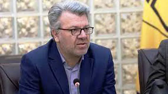 واکنش مدیر عامل مترو به خبر مهاجرت خانواده اش 