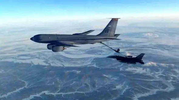 آسیب دیدن ۵ سوخت‌رسان آمریکایی توسط موشک های ایرانی در عربستان