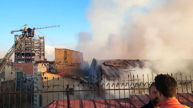 آتش سوزی صبحگاهی در سینما ایران لاله زار