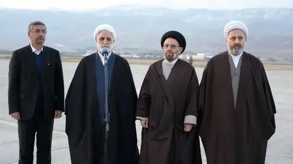 امیدوارم در کنار مسئولین برای بهبود وضعیت لرستان قدمی بر داریم