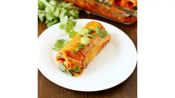 اینچیلادای مرغ و پنیر / طرز تهیه 