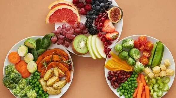 چگونه رژیم غذایی نامناسب می تواند شما را به سرطان روده بزرگ مبتلا کند؟