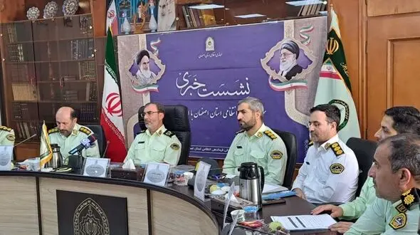 طرح‌های پلیس راه اصفهان الگوی کشور شد / برخورد با خرده فروشان مواد مخدر 5 برابر شد/ کشف 2.5 تن مواد مخدر در یک ماه و نیم گذشته