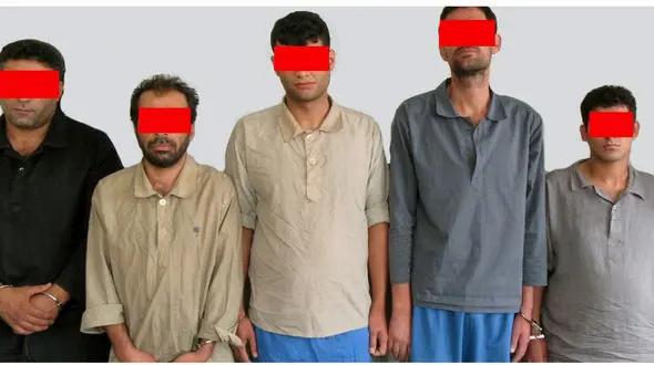 این 5 مرد زحمتکش را می شناسید؟ / آنها دزدان خانه های تهرانی ها بودند +عکس